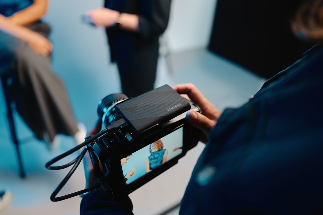 How to Use Outfit Videos on Product Pages to Lift CVR
